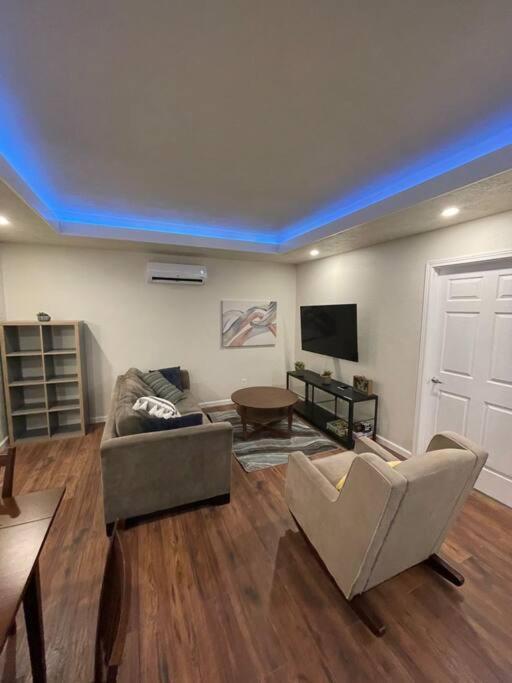Апартаменти Brand New 2Br Cute Blue Led In North Фресно Екстер'єр фото